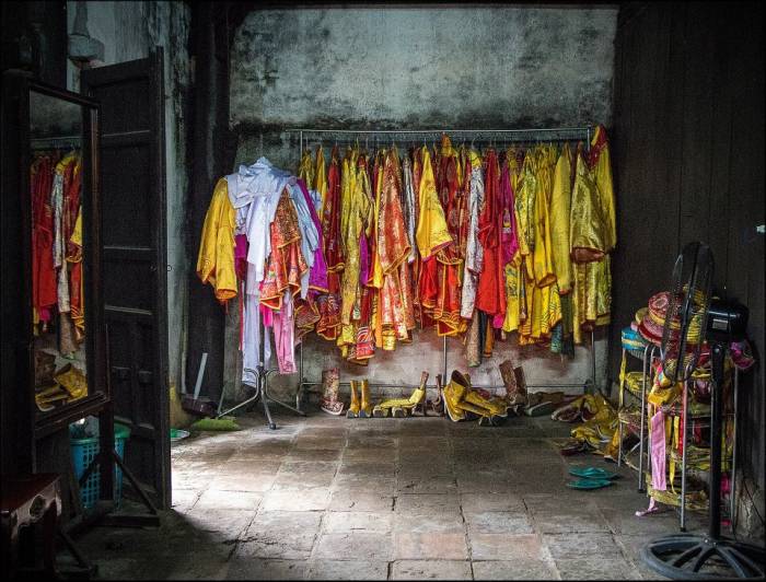 dress-up corner dress-up corner