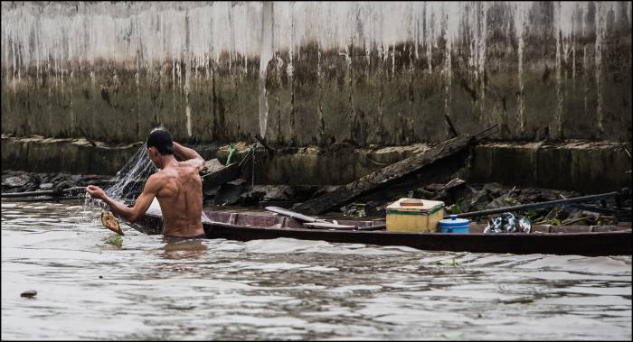 tangled nets Mekong river