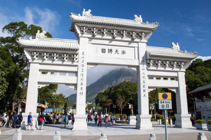 gate leading to the Po Lin Monastery gate leading to the Po Lin Monastery