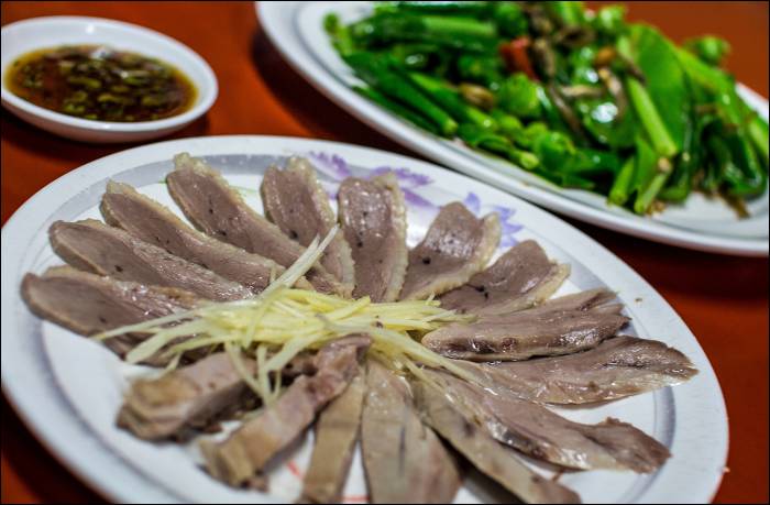 melt-in-your-mouth goose breast with ginger and a garlic dip melt-in-your-mouth goose breast with ginger and a garlic dip