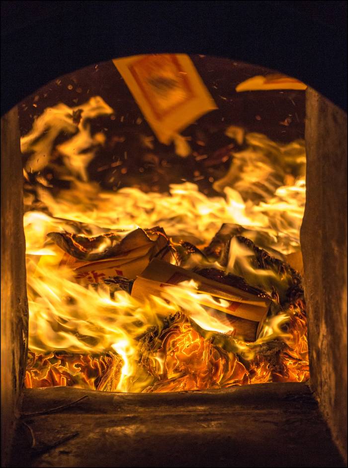 burning joss paper burning joss paper